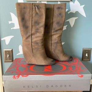 Kelsi Dagger Women's Kirsti Wedge Boot 9